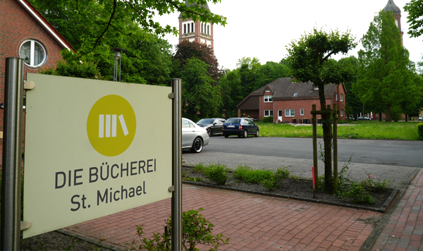 Bücherei Dienstag